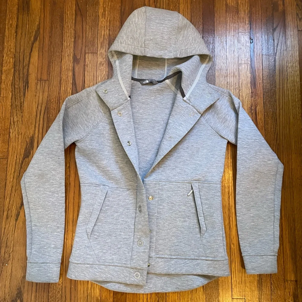 The North Face Women’s 3D Thermal Snap Hoodie